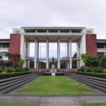 UP_Diliman_Oblation_Plaza_in_2011